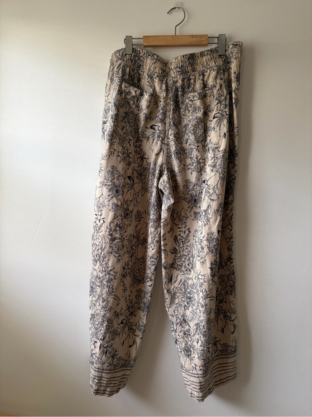 Tommy Hilfiger Beige Pants with Navy Floral Print - Picture 2 of 3